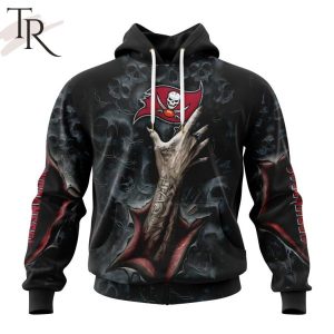 NEW] NFL Tampa Bay Buccaneers Special Horror Skull Art Design Hoodie